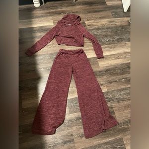 Flare up pants and cropped hoodie set